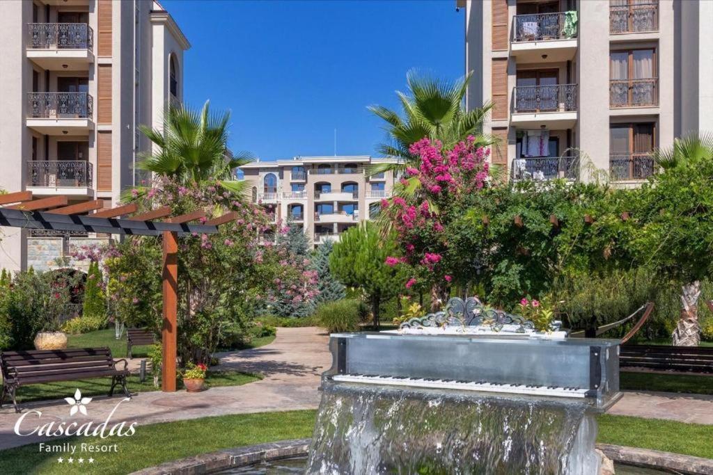 Destination Bulgaria 2000 Cascadas Private Summer Family Apartments Slăntjev Brjag Exteriör bild