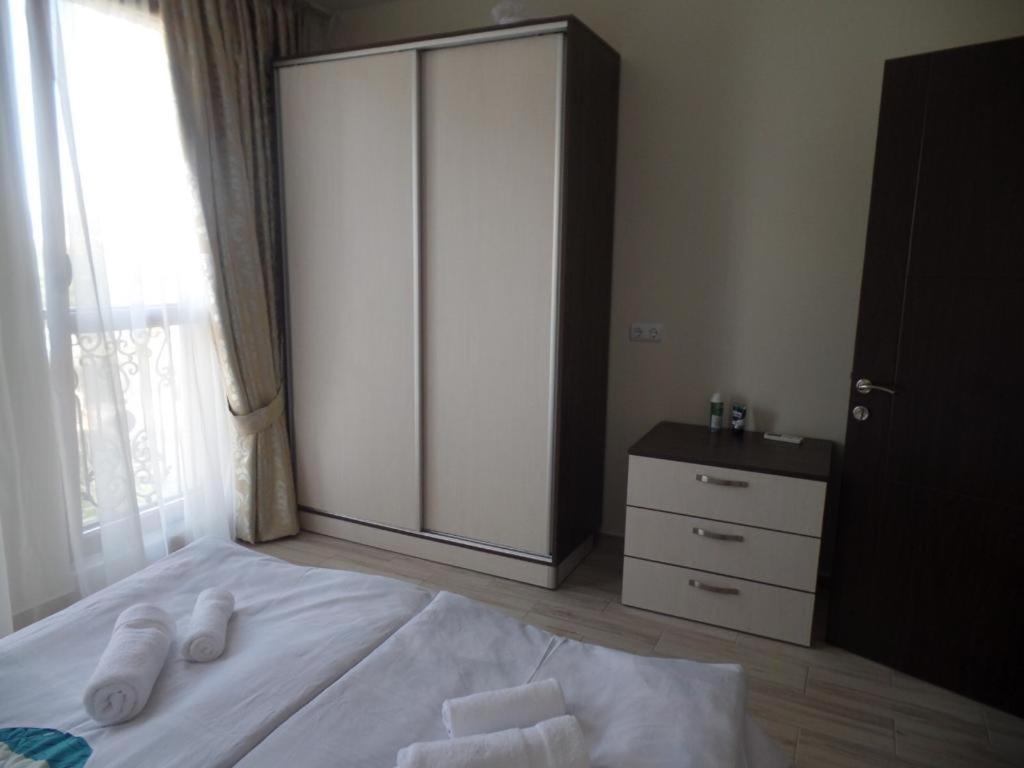 Destination Bulgaria 2000 Cascadas Private Summer Family Apartments Slăntjev Brjag Exteriör bild