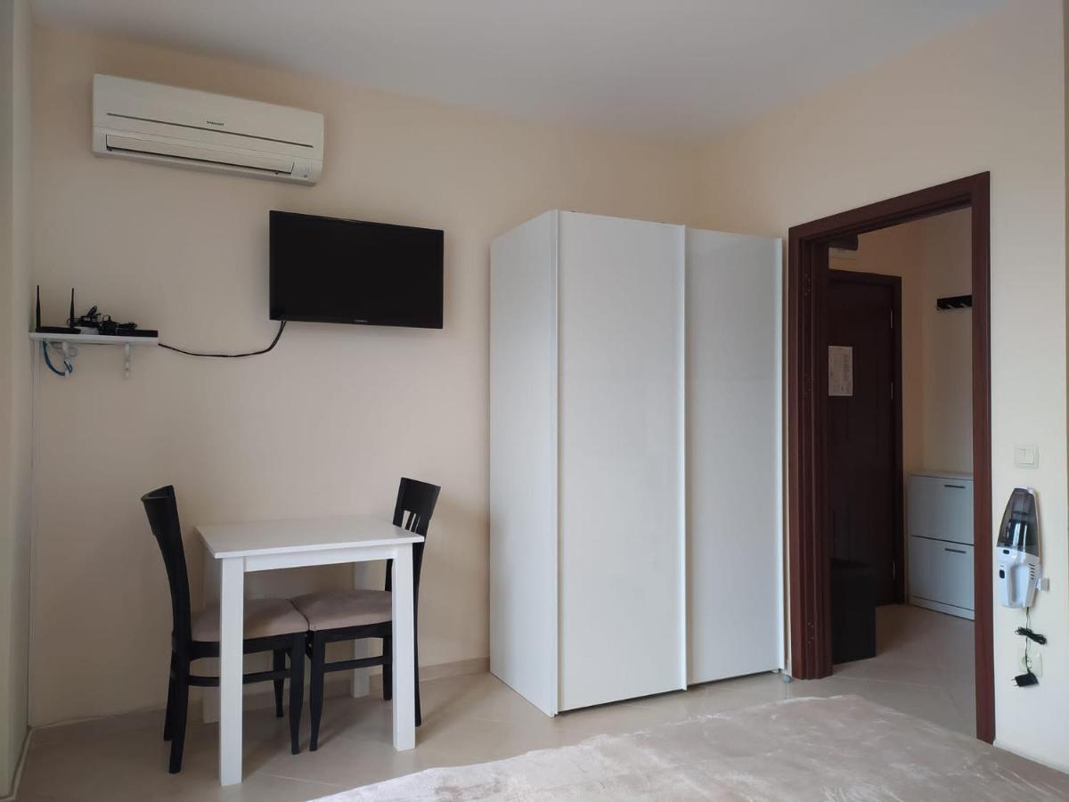 Destination Bulgaria 2000 Cascadas Private Summer Family Apartments Slăntjev Brjag Exteriör bild